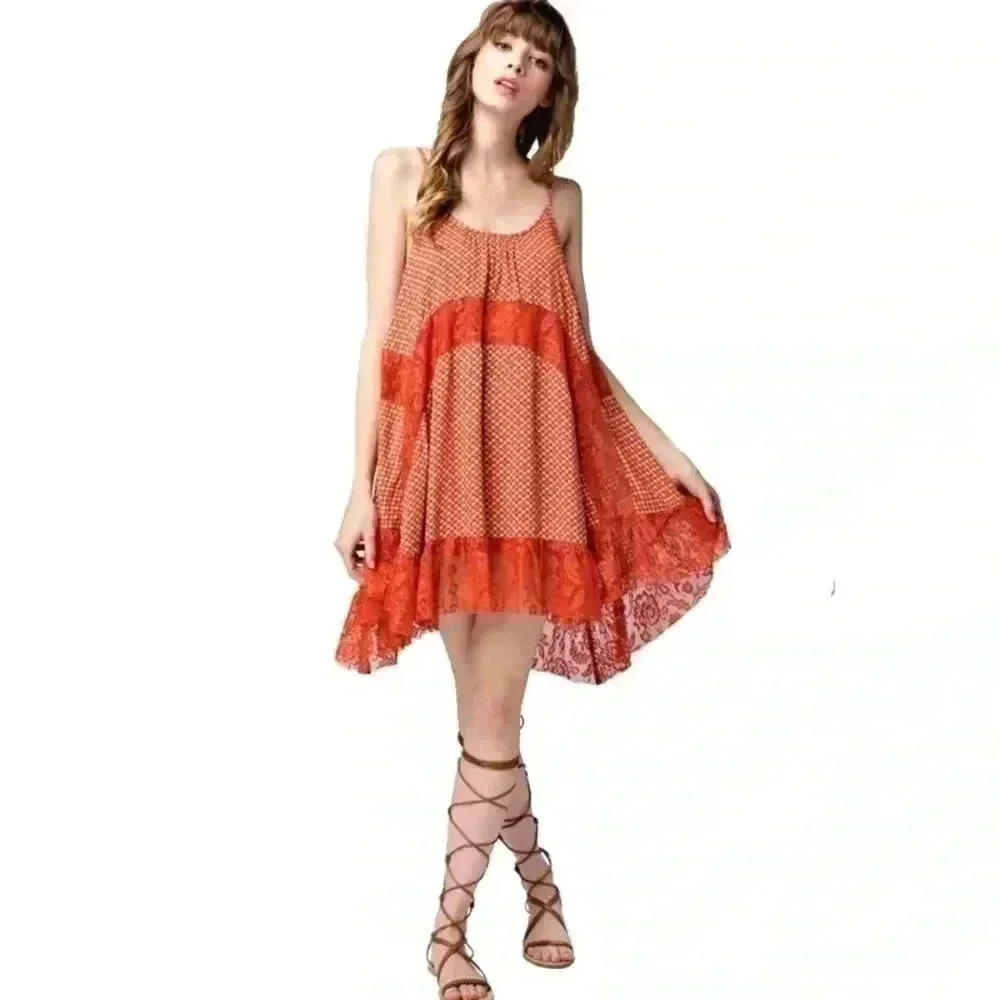 "Lola" Lace-Trimmed Ditsy Floral Cami/Tunic